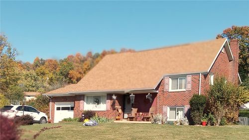 1121 Williams Dr, Belle Vernon, PA, 15012-2450 | Card Image