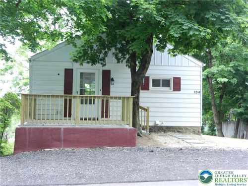 1244 Seidersville Road, Lower Saucon Twp, PA, 18015 | Card Image