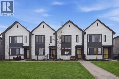224 S Point Greenway Sw, Airdrie, AB, T4B5P4 | Card Image