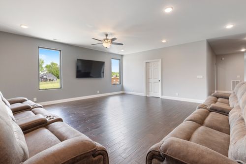 3791 Sylvia Rd, Dickson, TN, 37055-5554 | Card Image