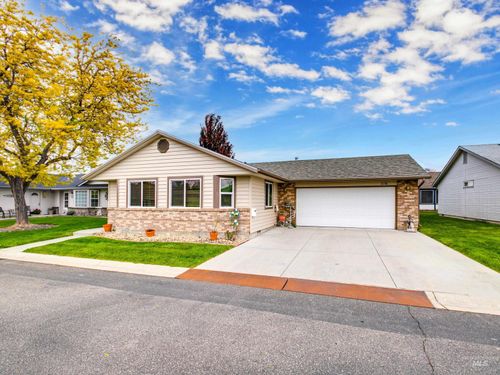 716 W Oxford Dr, Nampa, ID, 83651-3219 | Card Image