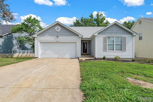 10437 Ashby Place Ln, Saint Ann, MO, 63074-3500 | Card Image