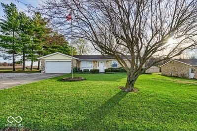 19604 N County Road 100 W, House other with 3 bedrooms, 2 bathrooms and null parking in Muncie IN | Image 1