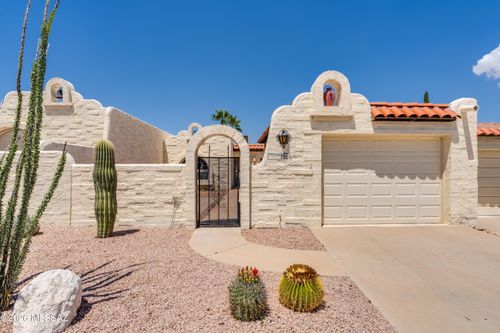 732 W Placita Nueva, Green Valley, AZ, 85614-2830 | Card Image