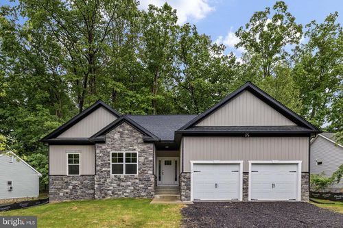 1109 Lakeview Pkwy, LOCUST GROVE, VA, 22508-5263 | Card Image
