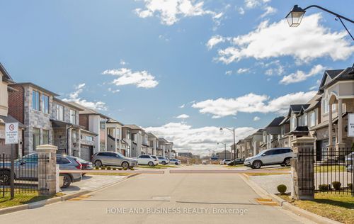 27 Deerfield Lane, Ancaster, ON, L9K0K2 | Card Image