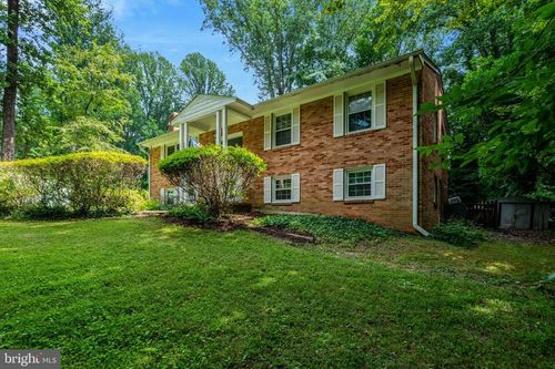 5315 Summit Dr, FAIRFAX, VA, 22030-6523 | Card Image