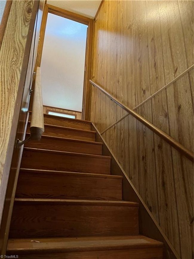 1972 Big Horse Creek Rd, House other with 3 bedrooms, 2 bathrooms and null parking in Lansing NC | Image 45