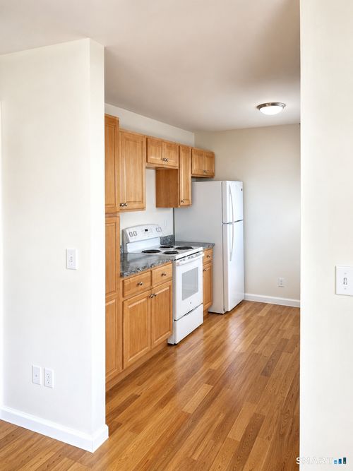 90 Townsend Ave, New Haven, CT, 06512-4045 | Card Image