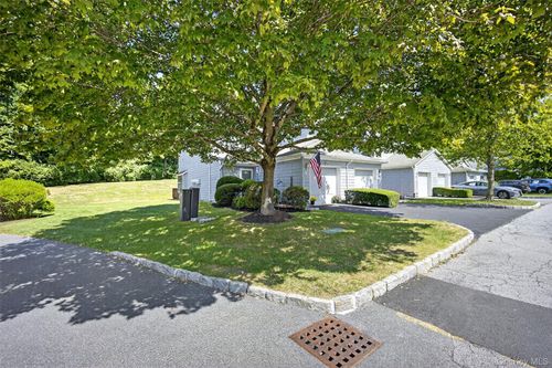 97 Jonathan Dr, Mahopac, NY, 10541-2205 | Card Image