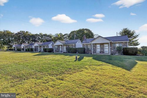 9097 Allentown Blvd, GRANTVILLE, PA, 17028-8603 | Card Image