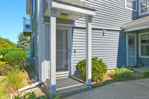 7-804 Birchwood Park Dr, Middle Island, NY, 11953-2600 | Card Image
