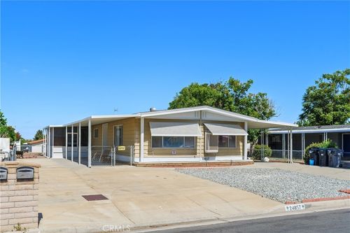 24857 Howard Dr, Hemet, CA, 92544-1901 | Card Image