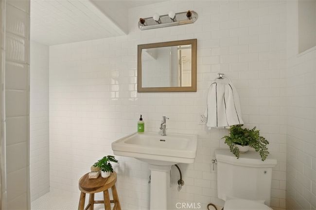 2256 Bronson Hill Dr, House other with 2 bedrooms, 2 bathrooms and 2 parking in Los Angeles CA | Image 26