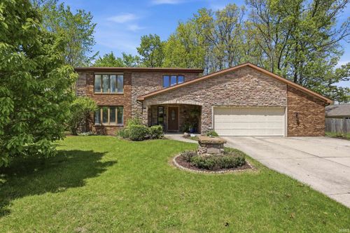2208 Hearthstone Dr, Fort Wayne, IN, 46804-7773 | Card Image