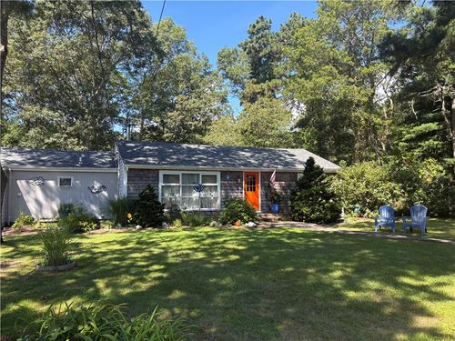 384 Holly Road Road, South Kingstown, RI, 02879 | Card Image