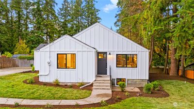 8182 Ne 165th Street, House other with 3 bedrooms, 1 bathrooms and null parking in Kenmore WA | Image 1