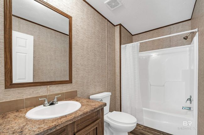 Bathroom | Image 19