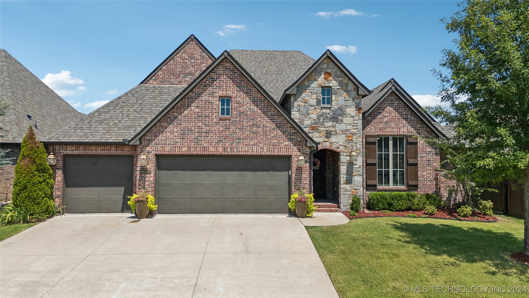 Van Buren St, Broken Arrow, OK 74011