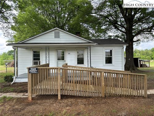 135 Hendren Ln, Hiddenite, NC, 28636-8164 | Card Image