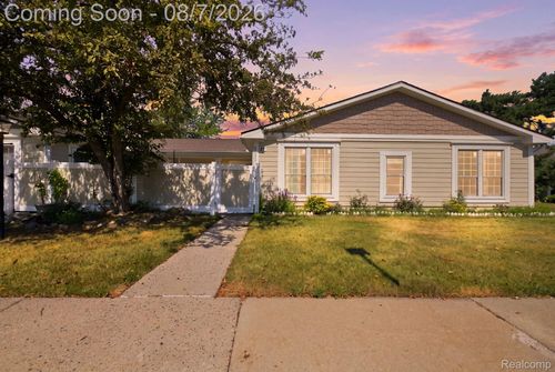 22899 Talford St, Novi, MI, 48375-4536 | Card Image