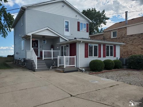 4803 Allen Cove Rd, Luna Pier, MI, 48157-9765 | Card Image