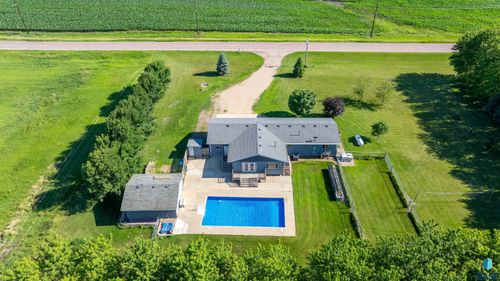 46788 278th St, Lennox, SD, 57039-5341 | Card Image