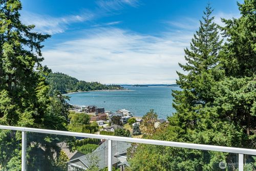 1107 Puesta Del Sol Ave, Camano Island, WA, 98282-5502 | Card Image