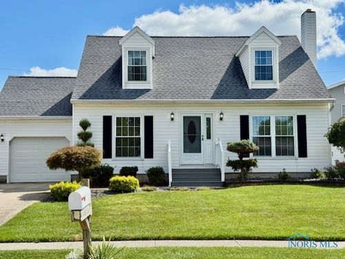 803 Del Moy Ave, Bellevue, OH, 44811-1662 | Card Image