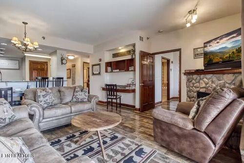 unit-2002-410 Big Bear Way, Pigeon Forge, TN, 37863-6270 | Card Image