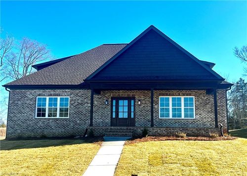 144 Reserve Dr, Mocksville, NC, 27028-2244 | Card Image