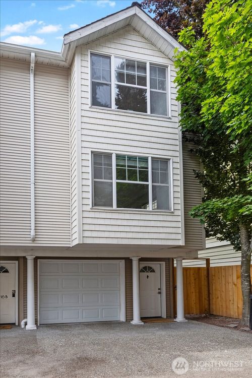 c-13716 Midvale Ave N, Seattle, WA, 98133-7051 | Card Image