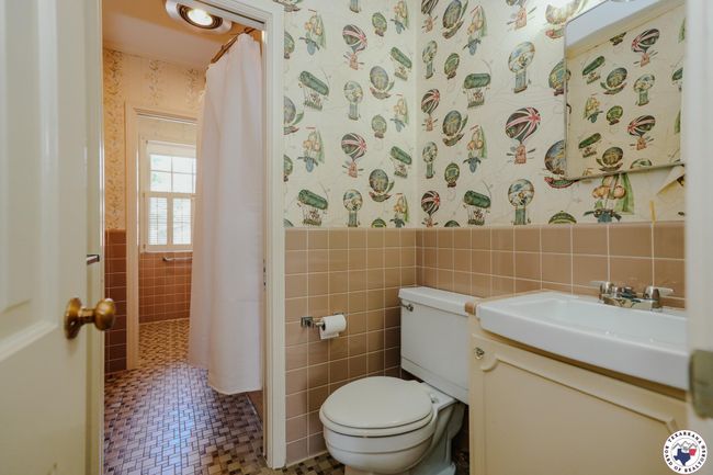 3519 Olive St, House other with 4 bedrooms, 3 bathrooms and null parking in Texarkana TX | Image 17