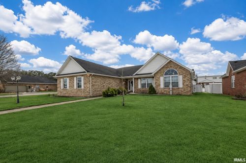 9120 Clear Creek Dr, Evansville, IN, 47711-7856 | Card Image