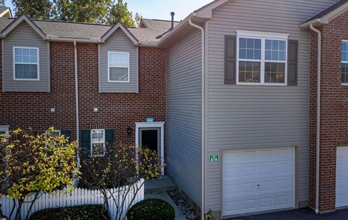 676 Spring Valley Dr, Lewis Center, OH, 43035-8637 | Card Image