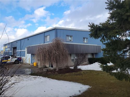 15 Wanless Crt, Ayr, ON, N0B1E0 | Card Image