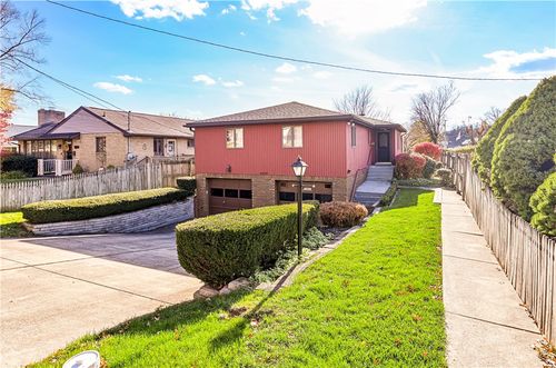 2002 Michael Ave, Irwin, PA, 15642-3915 | Card Image