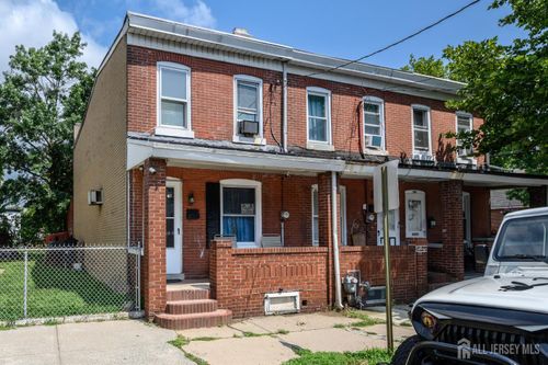 282 Ashmore Ave, Trenton, NJ, 08611-1140 | Card Image