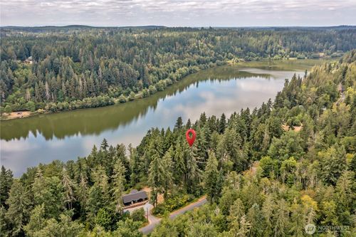 40514 Ski Park Rd E, Eatonville, WA, 98328-8385 | Card Image