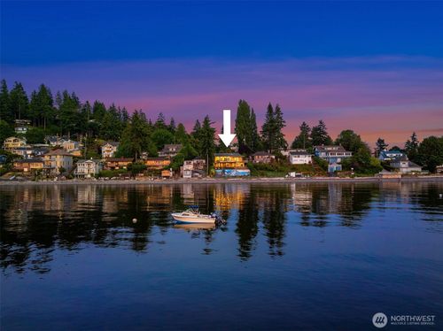 16947 Maplewild Ave Sw, Burien, WA, 98166-3165 | Card Image