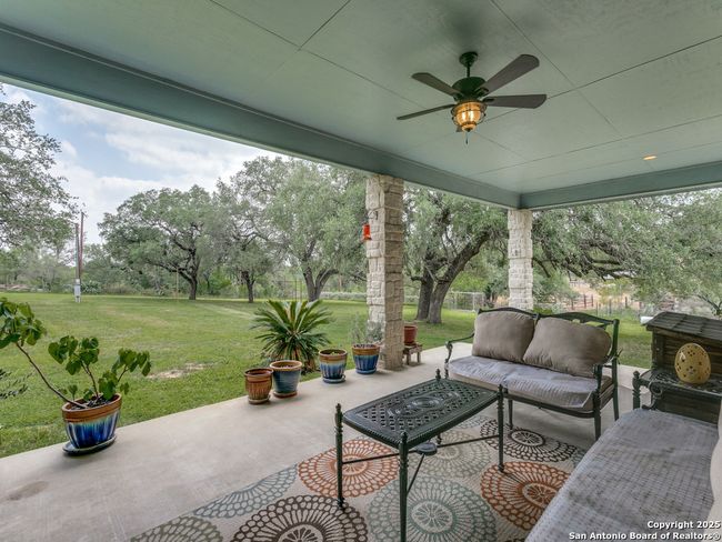 6840 S Loop 1604 W, House other with 3 bedrooms, 3 bathrooms and null parking in Von Ormy TX | Image 29