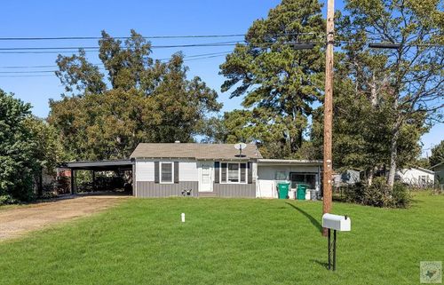 302 W Runnels St, New Boston, TX, 75570-3741 | Card Image