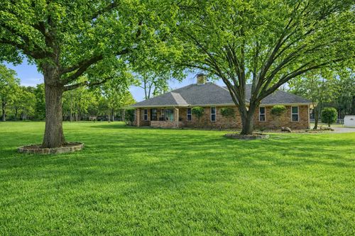 111 Havenwood Dr, Enchanted Oaks, TX, 75156-9089 | Card Image