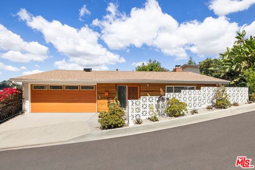 1241 Corona Dr, Glendale, CA, 91205 | Card Image