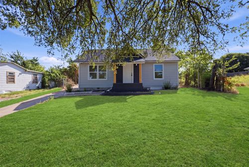 1909 Burchill Road, Fort Worth, TX, 76105 | Card Image