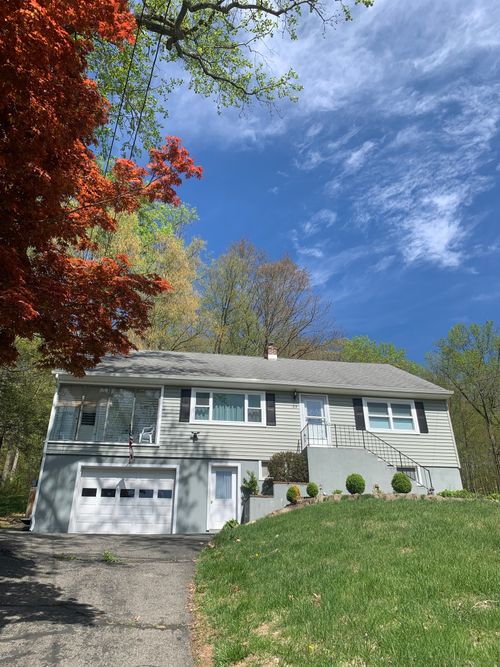 35 Mist Hill Dr, New Milford, CT, 06776-4753 | Card Image