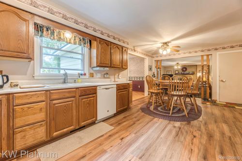 3131 W Woodland Dr, Port Huron, MI, 48060-1947 | Card Image