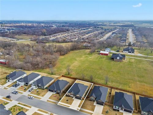 721 Marianne St, Bentonville, AR, 72713-6117 | Card Image