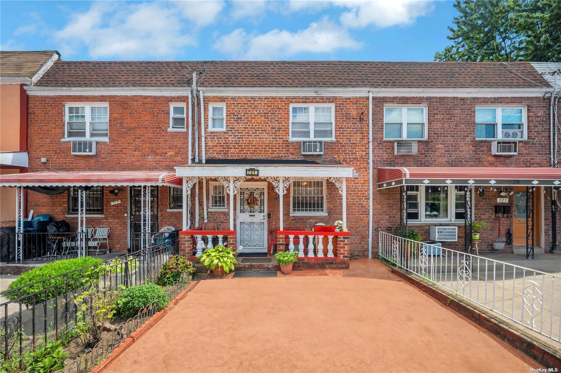 Autumn Ave, Brooklyn, NY 11208