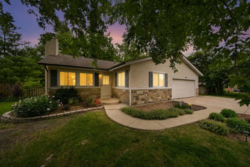 2S445 Sanchez Dr, Warrenville, IL, 60555-1273 | Card Image